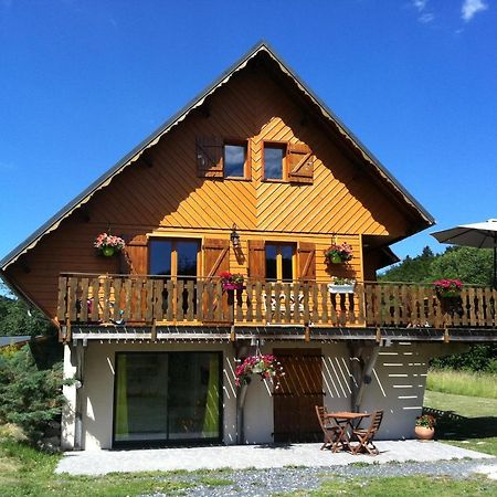 Chalet Entre Lac Et Volcan Murol Exteriér fotografie